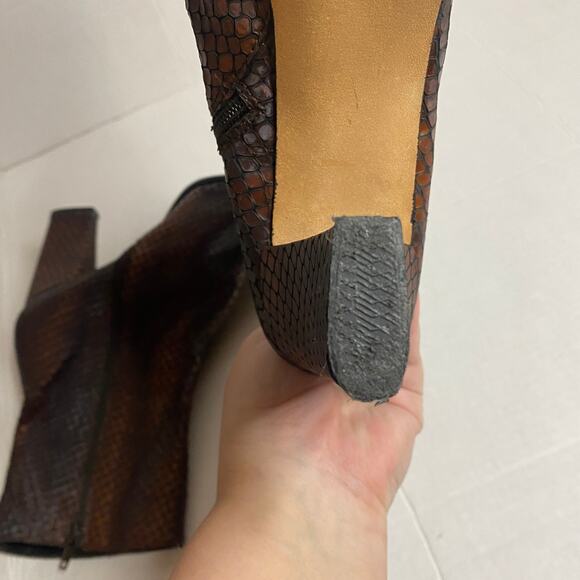 Sacha London Faux Reptile Snakeskin Brown Heeled Ankle Boots Sz 10.5 - Picture 6 of 13